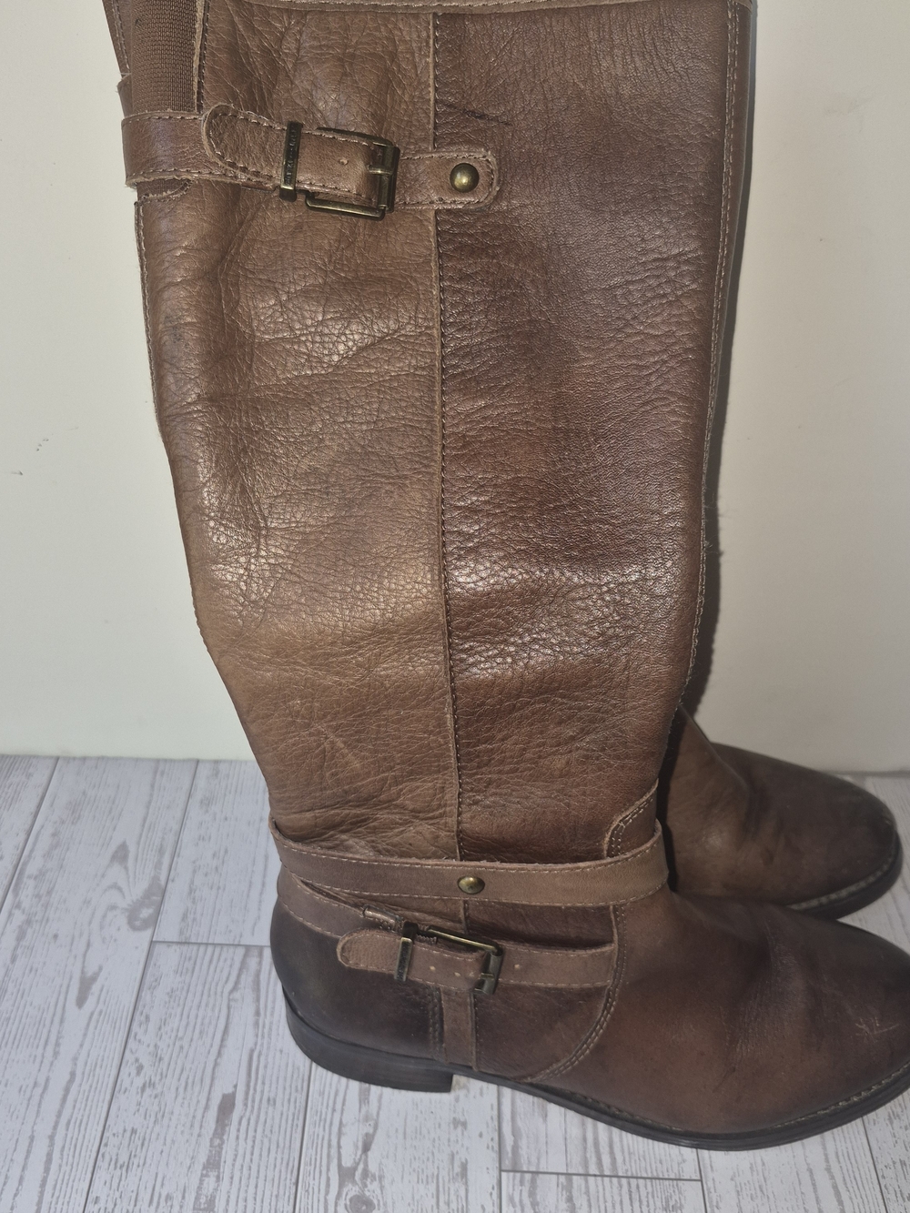 Arturo Chiang Brown Leather Knee-High Heeled Boots - 6.5
